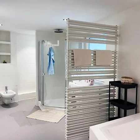 Modern&cozy In Apartment