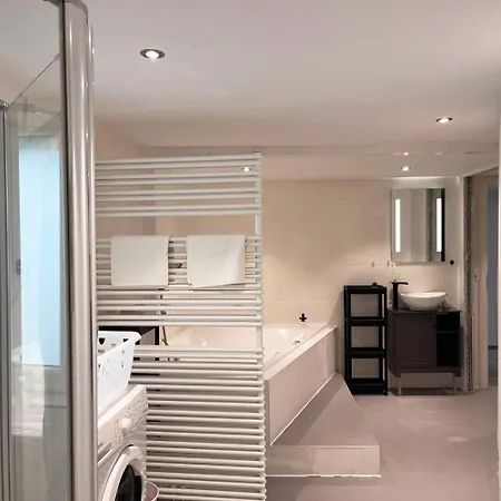 Apartment Modern&cozy In *